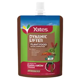 Yates® Dynamic Lifter® Lawn Food and Soil Improver Pouch 700 mL